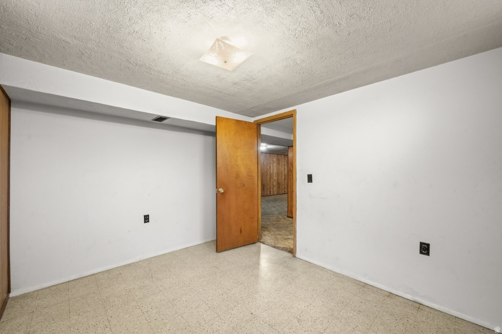 1199 N 450 W Sunset, UT 84015