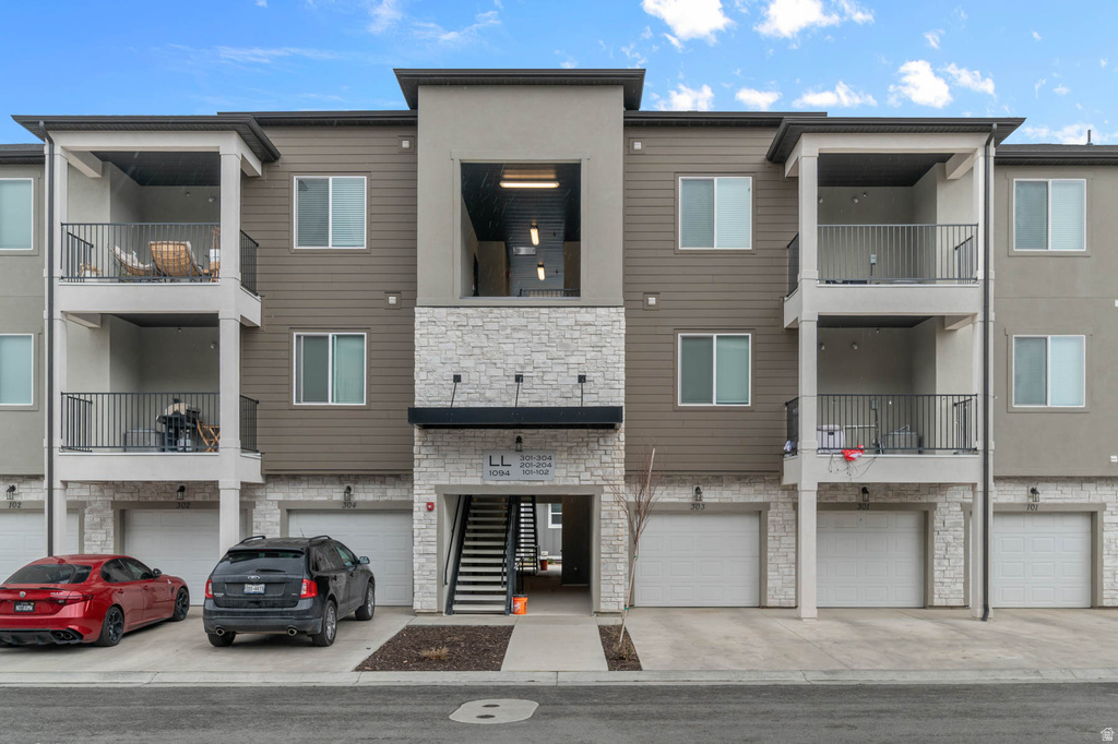 1094 N 3980 W #301 Lehi, UT 84048