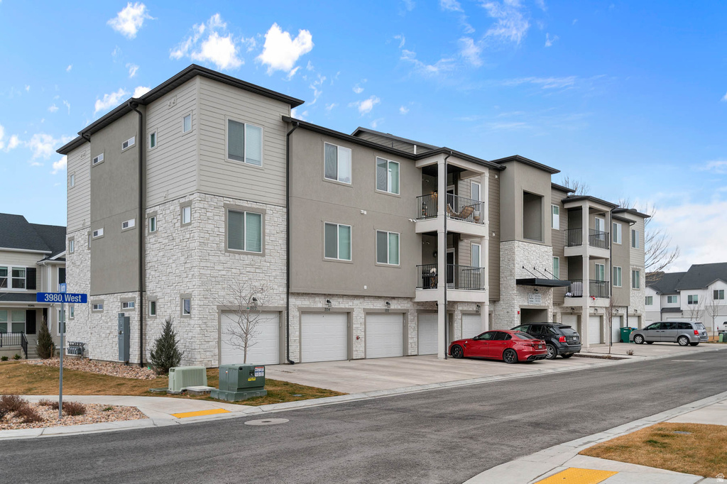 1094 N 3980 W #301 Lehi, UT 84048