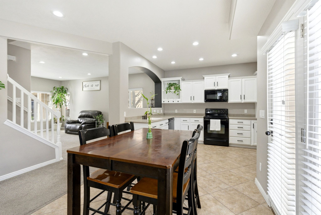 5092 W LONDON BAY DR Riverton, UT 84096