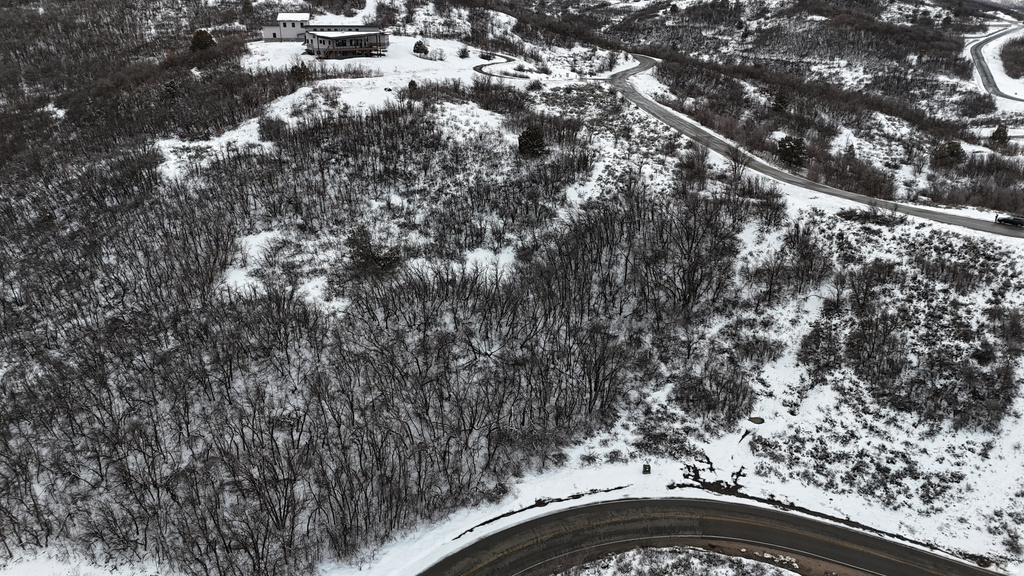 6000 E OLD SNOWBASIN RD Huntsville, UT 84317