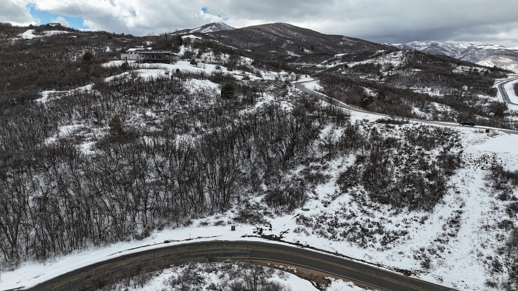 6000 E OLD SNOWBASIN RD Huntsville, UT 84317