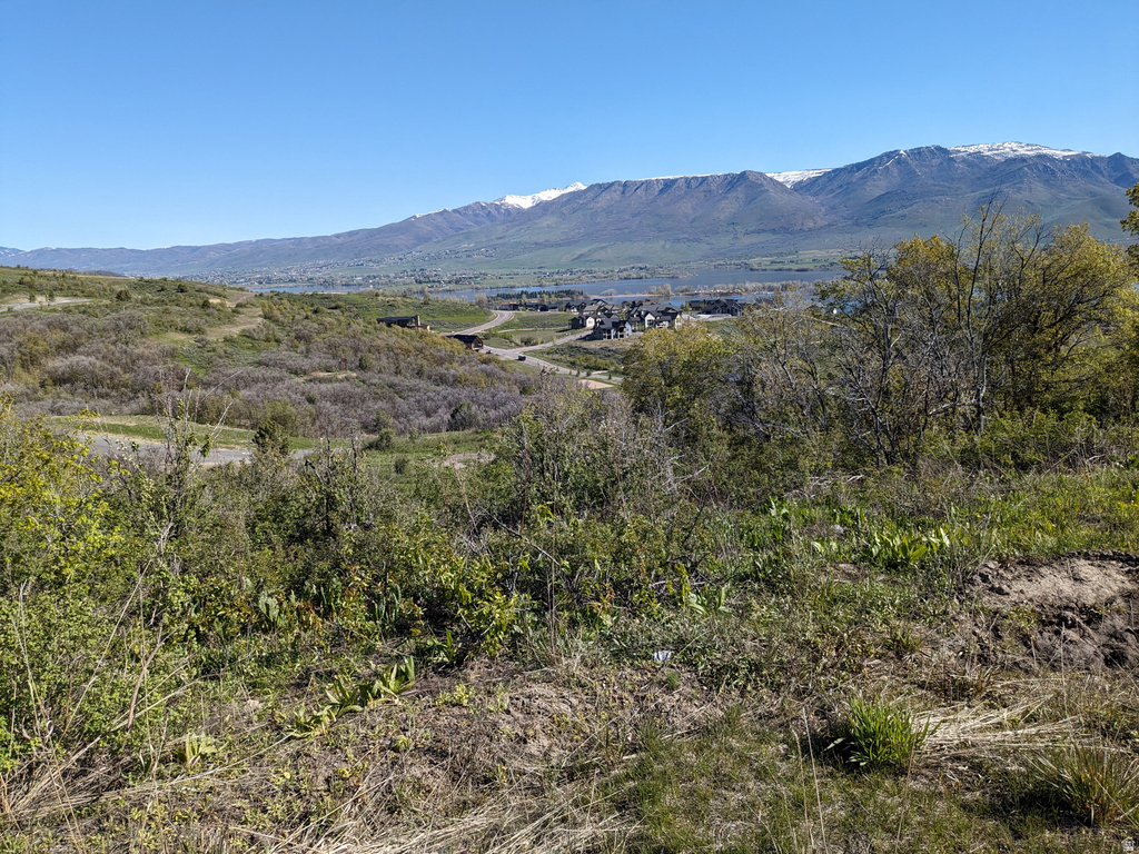 6000 E OLD SNOWBASIN RD Huntsville, UT 84317