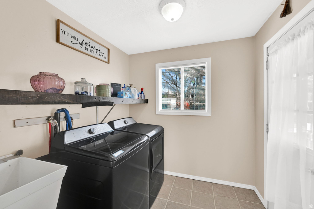 1874 N 75 W Sunset, UT 84015