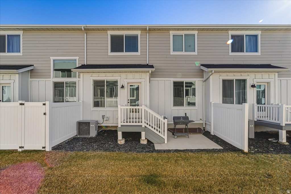 1763 N BLAZE LN Saratoga Springs, UT 84045