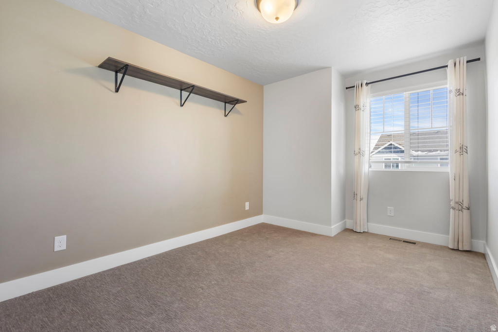 186 S RIVERSIDE DR Saratoga Springs, UT 84045