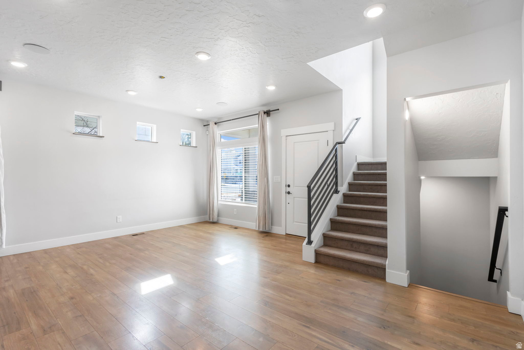 186 S RIVERSIDE DR Saratoga Springs, UT 84045