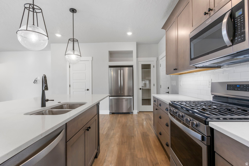 186 S RIVERSIDE DR Saratoga Springs, UT 84045