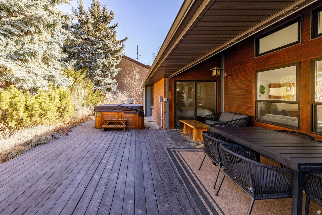 323 N FAIRFAX CIR Salt Lake City, UT 84103