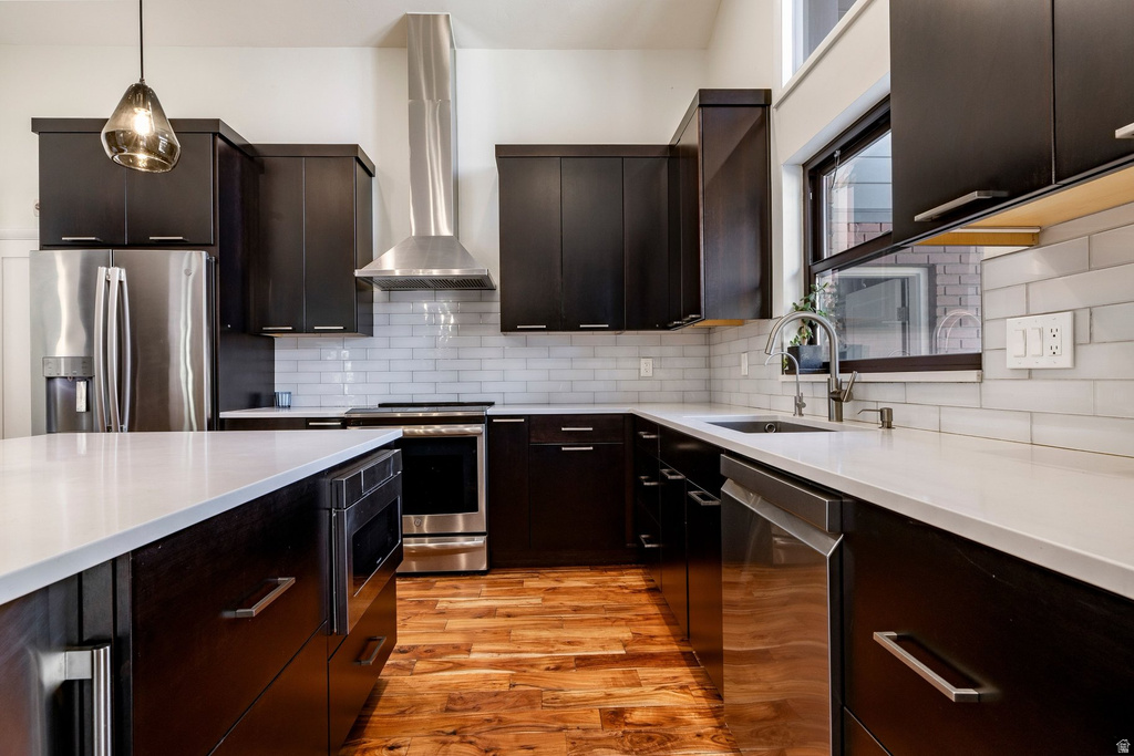 323 N FAIRFAX CIR Salt Lake City, UT 84103