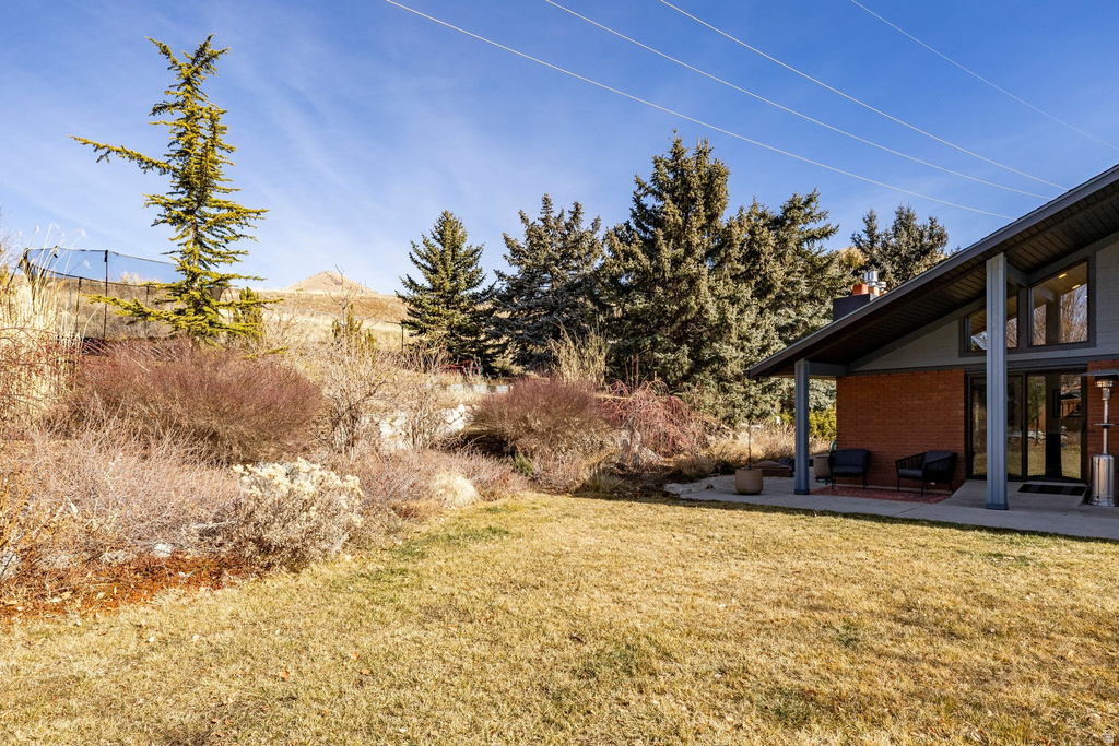 323 N FAIRFAX CIR Salt Lake City, UT 84103