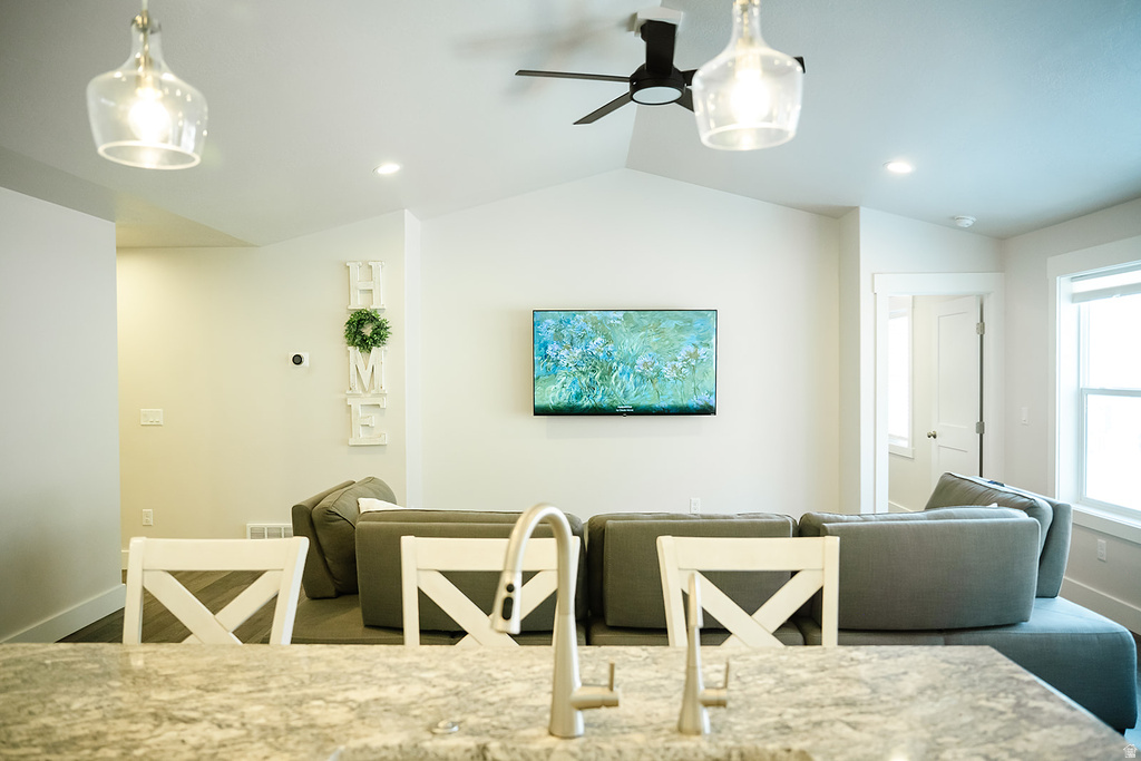 337 E SADDLEBACK RD Willard, UT 84340