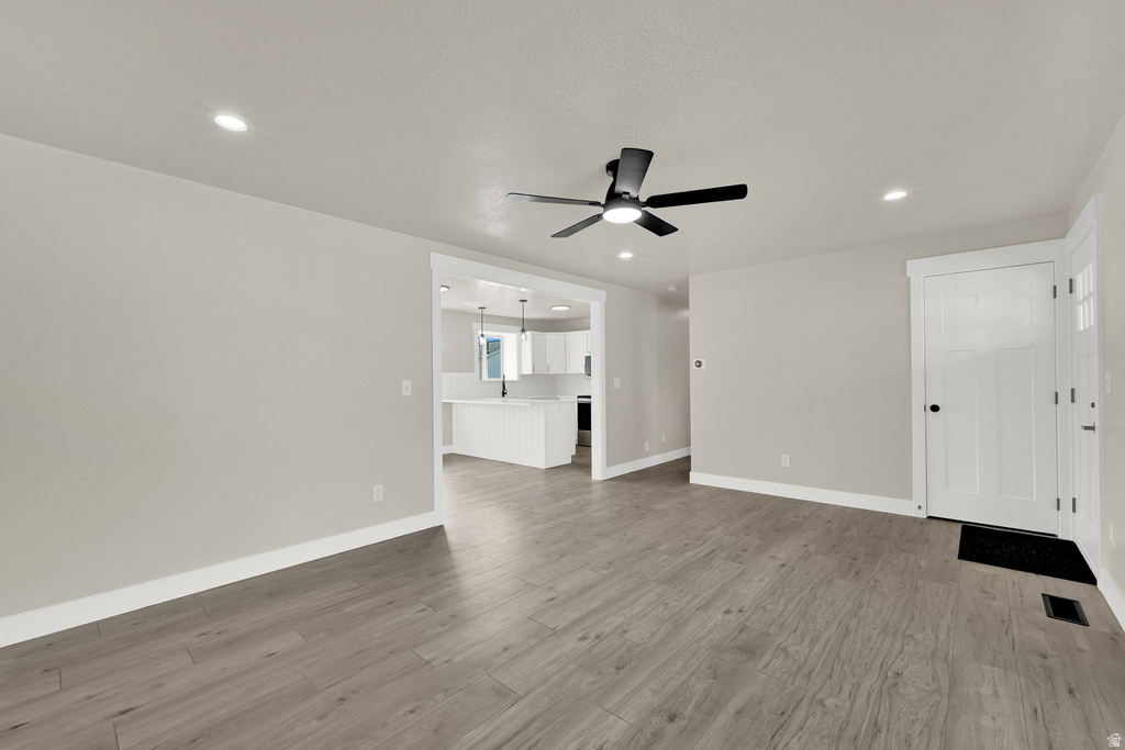 9 W PARK DR Kaysville, UT 84037