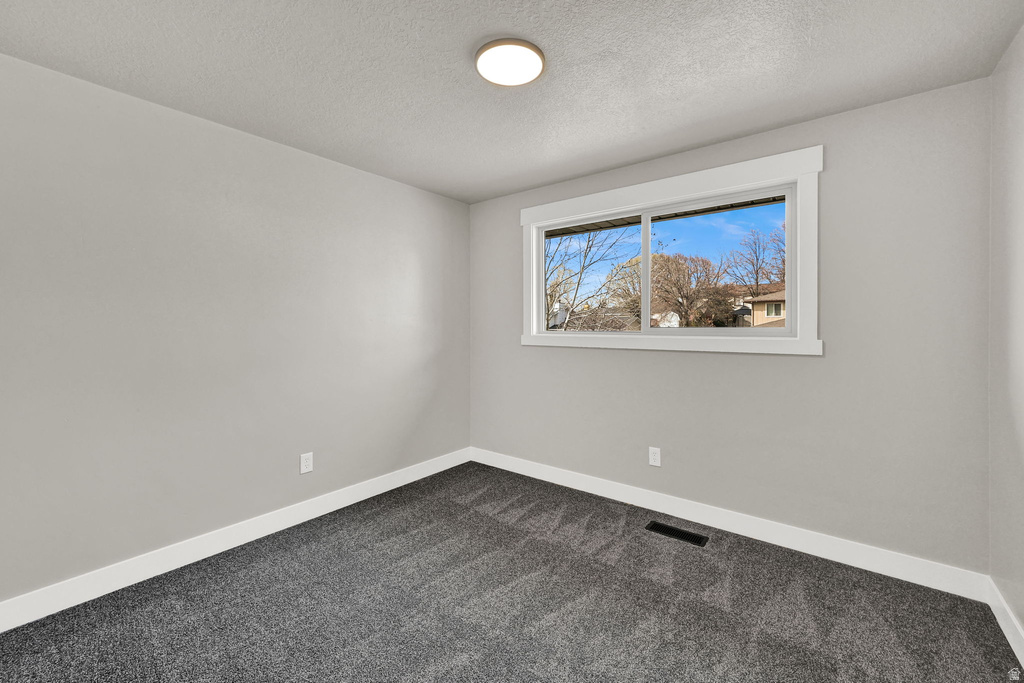 9 W PARK DR Kaysville, UT 84037