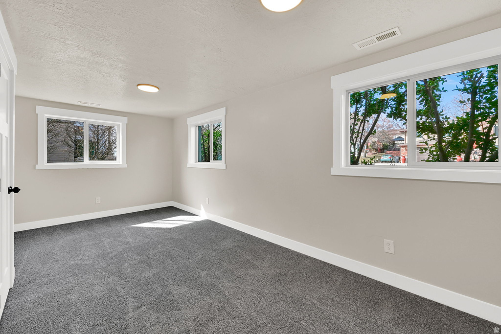 9 W PARK DR Kaysville, UT 84037