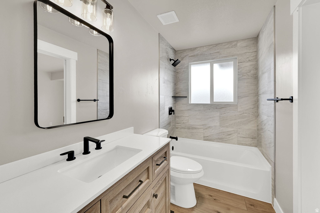 9 W PARK DR Kaysville, UT 84037