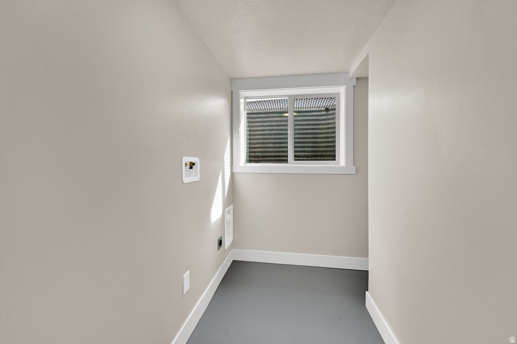 9 W PARK DR Kaysville, UT 84037