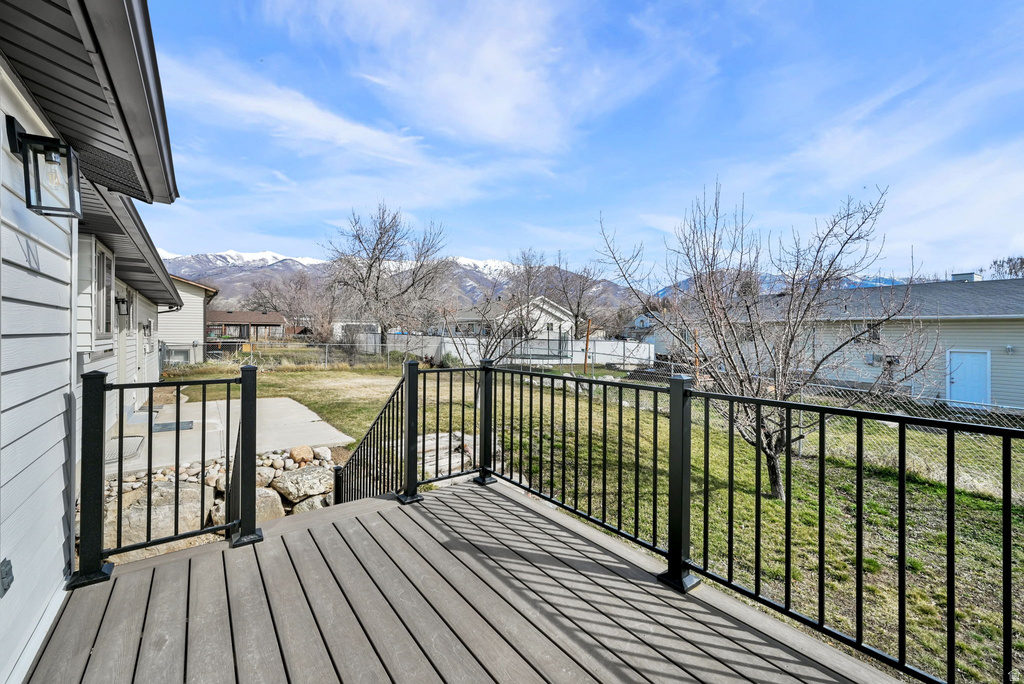 9 W PARK DR Kaysville, UT 84037