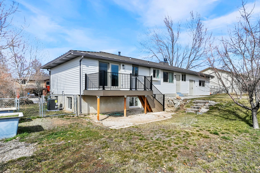 9 W PARK DR Kaysville, UT 84037