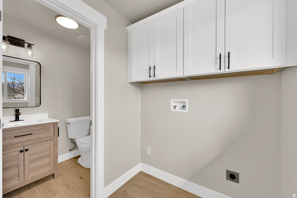 9 W PARK DR Kaysville, UT 84037