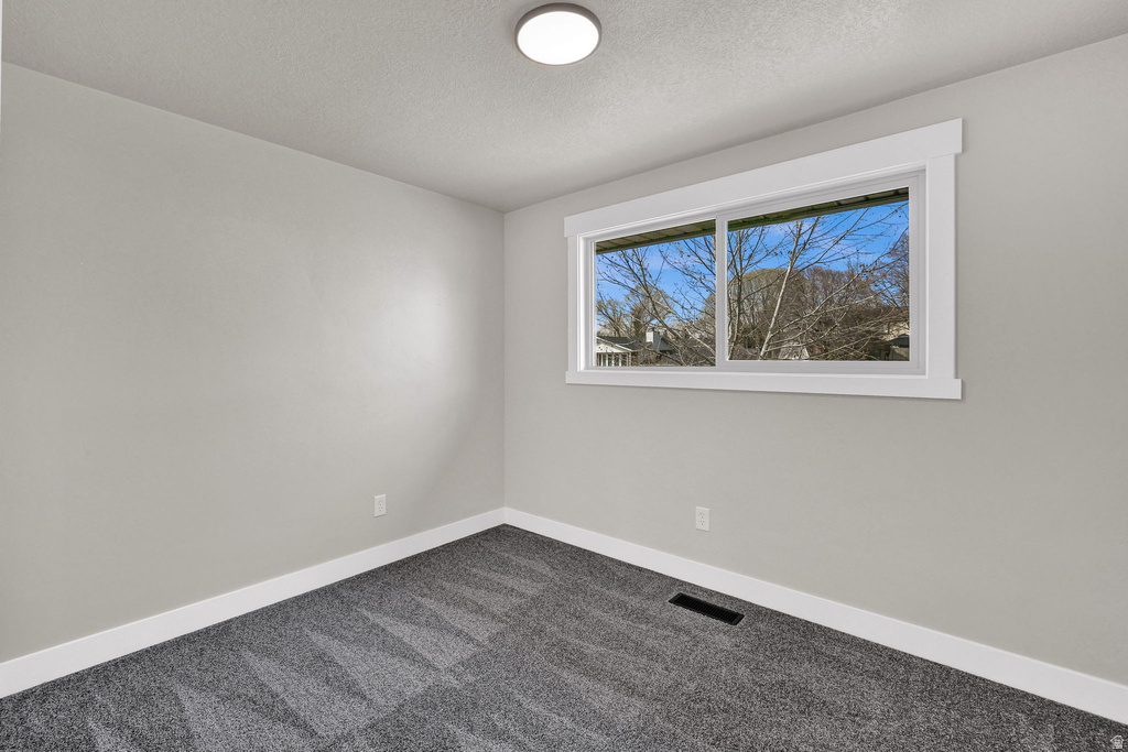 9 W PARK DR Kaysville, UT 84037