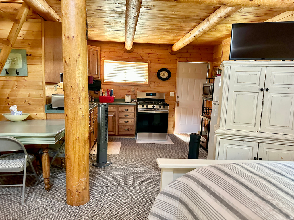 7737 W SAWTOOTH CV Vernal, UT 84078