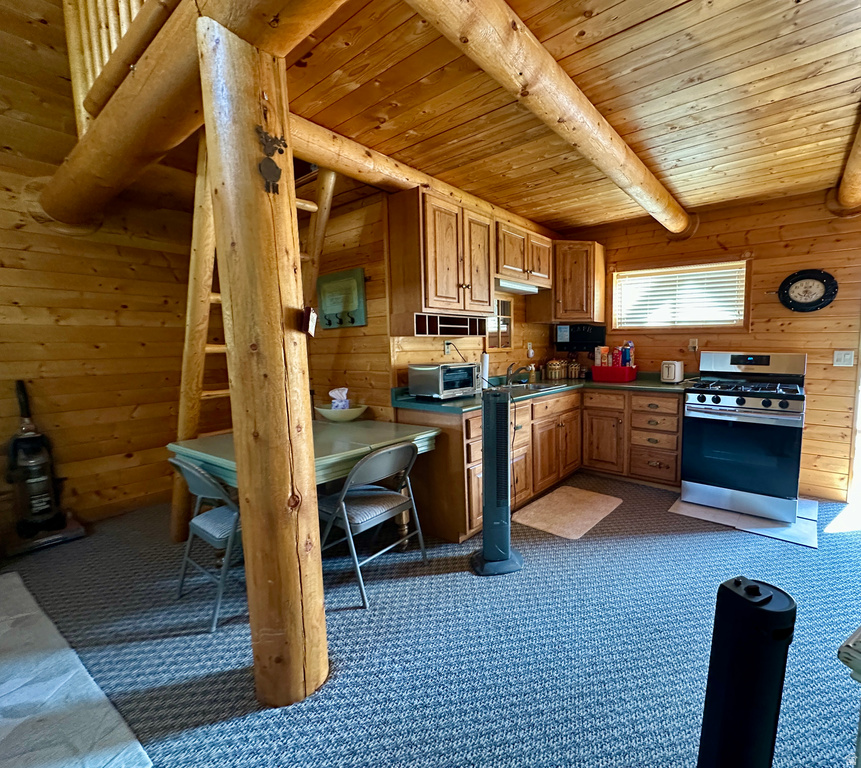 7737 W SAWTOOTH CV Vernal, UT 84078