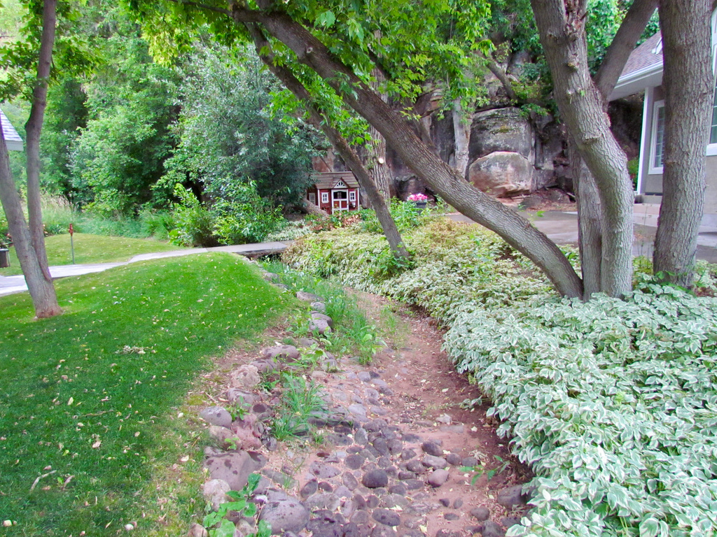 7737 W SAWTOOTH CV Vernal, UT 84078