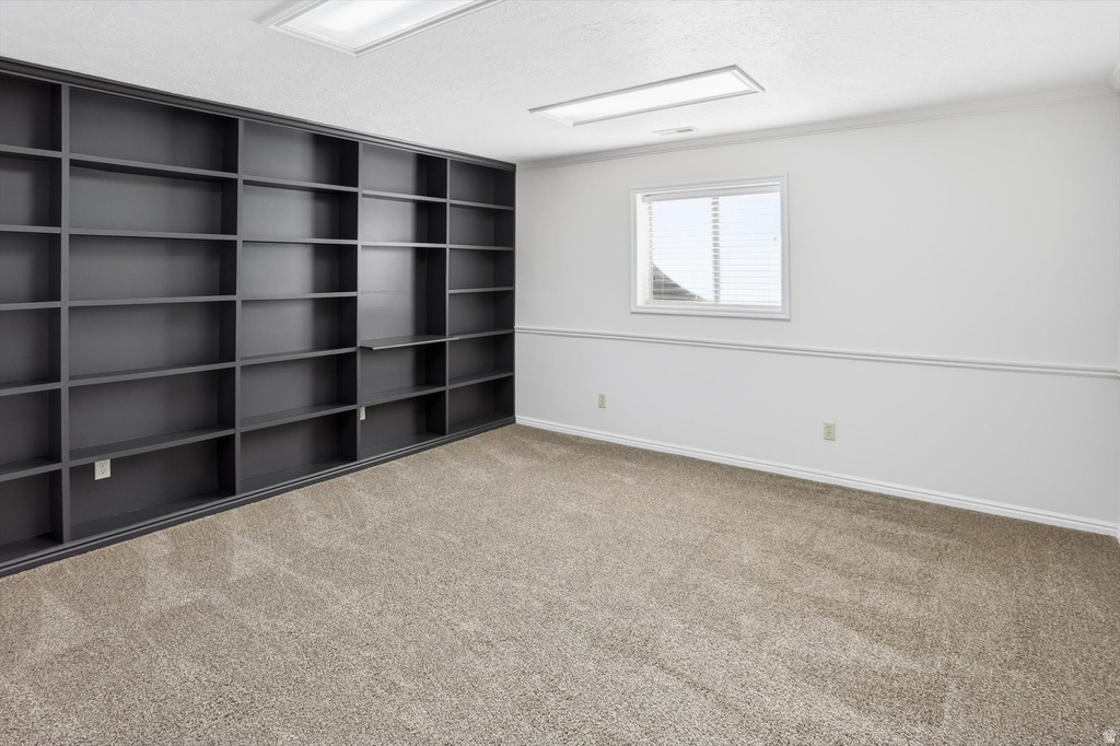 5554 S WHITE SPRINGS DR. DR Murray, UT 84123