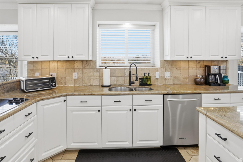 5554 S WHITE SPRINGS DR. DR Murray, UT 84123