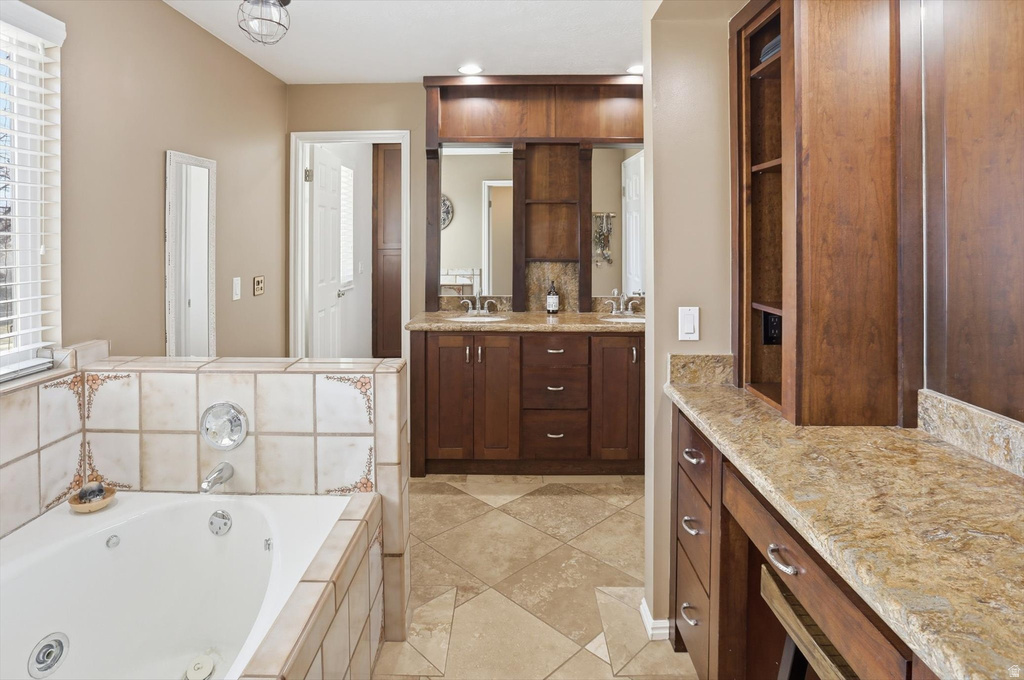 5554 S WHITE SPRINGS DR. DR Murray, UT 84123