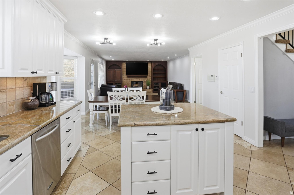 5554 S WHITE SPRINGS DR. DR Murray, UT 84123