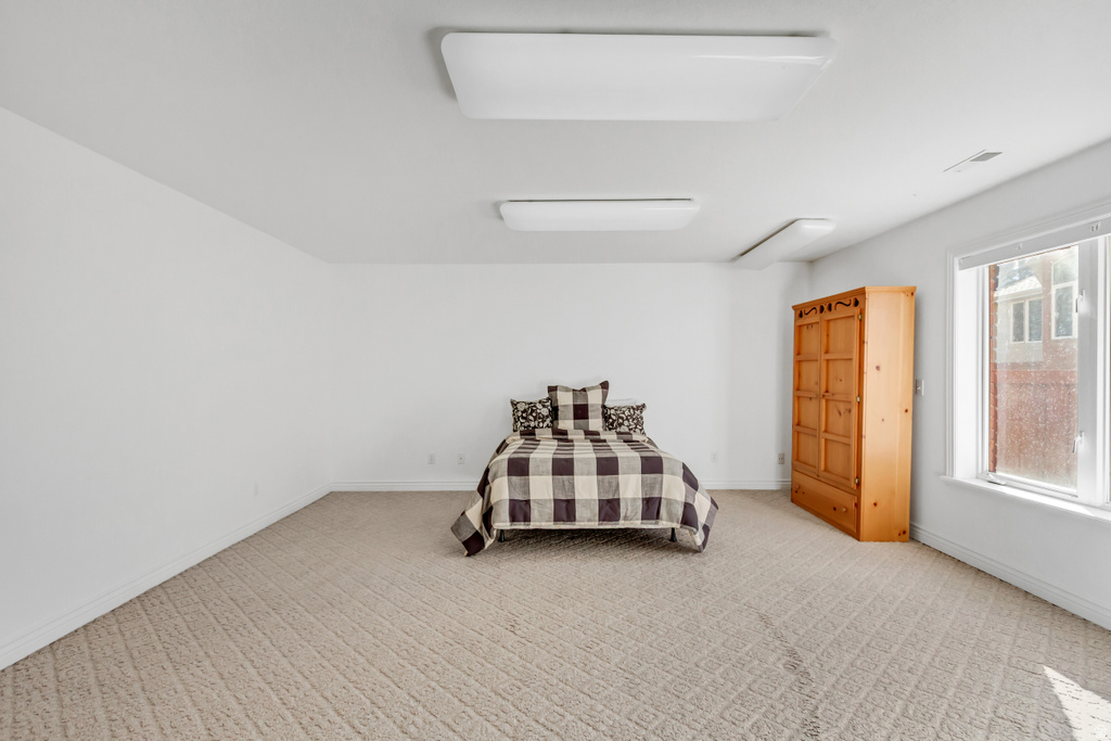 1408 E 2300 N Provo, UT 84604