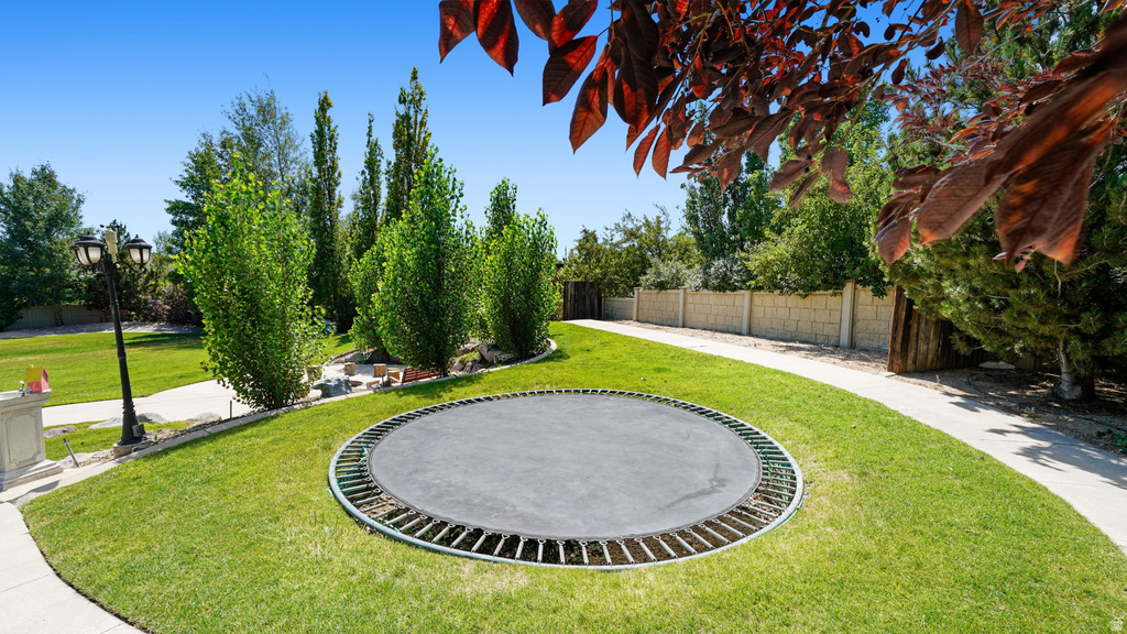 11597 N SUNSET DR Highland, UT 84003