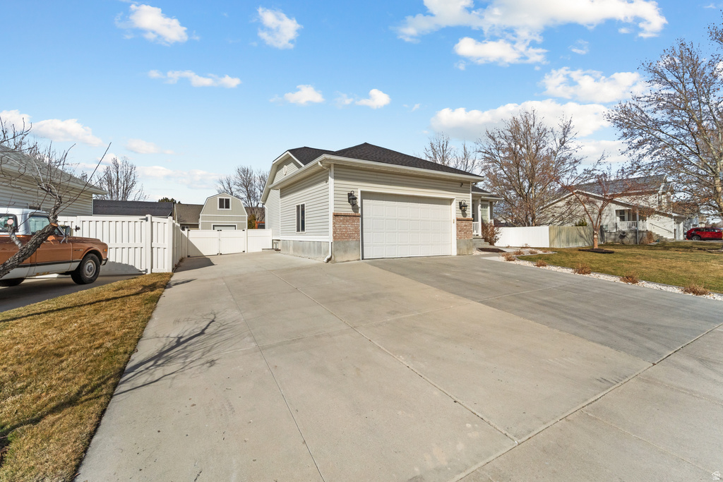 776 COUNTRY CLUB DR Stansbury Park, UT 84074