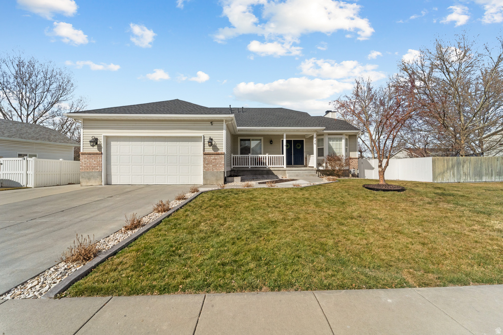 776 COUNTRY CLUB DR Stansbury Park, UT 84074