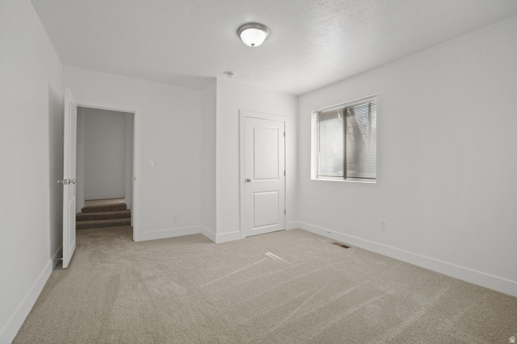 8558 S CENTER ST Sandy, UT 84070