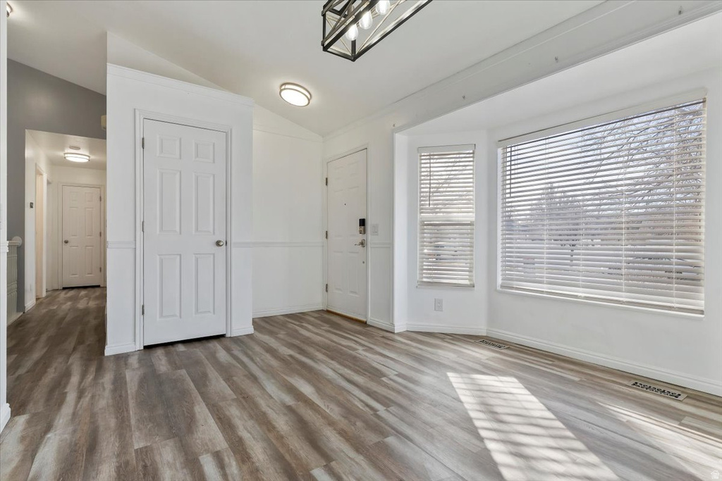 5244 W SHAGGY PEAK DR Riverton, UT 84096