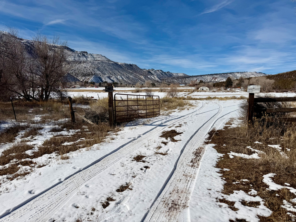 7423 W DRY FORK OVERLOOK DR Vernal, UT 84078