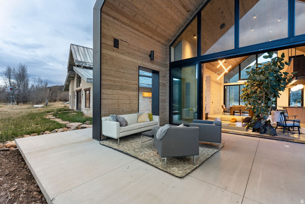 6950 N RIVER VALLEY DR Peoa, UT 84061