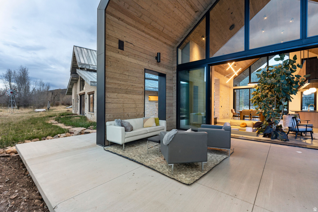 6950 N RIVER VALLEY DR Peoa, UT 84061