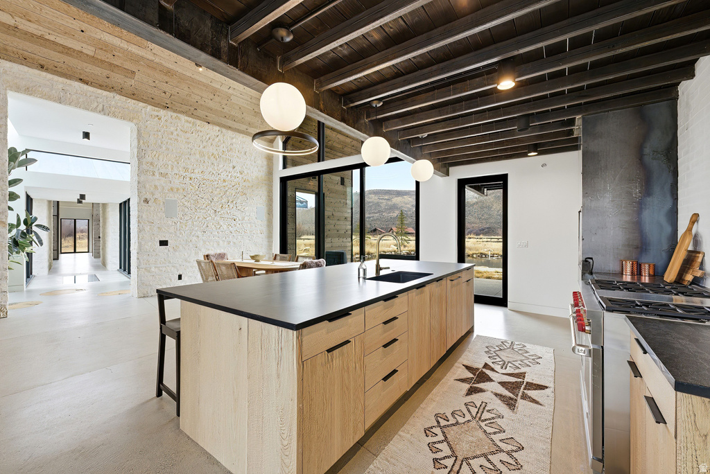 6950 N RIVER VALLEY DR Peoa, UT 84061