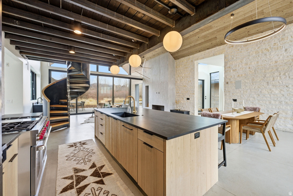 6950 N RIVER VALLEY DR Peoa, UT 84061