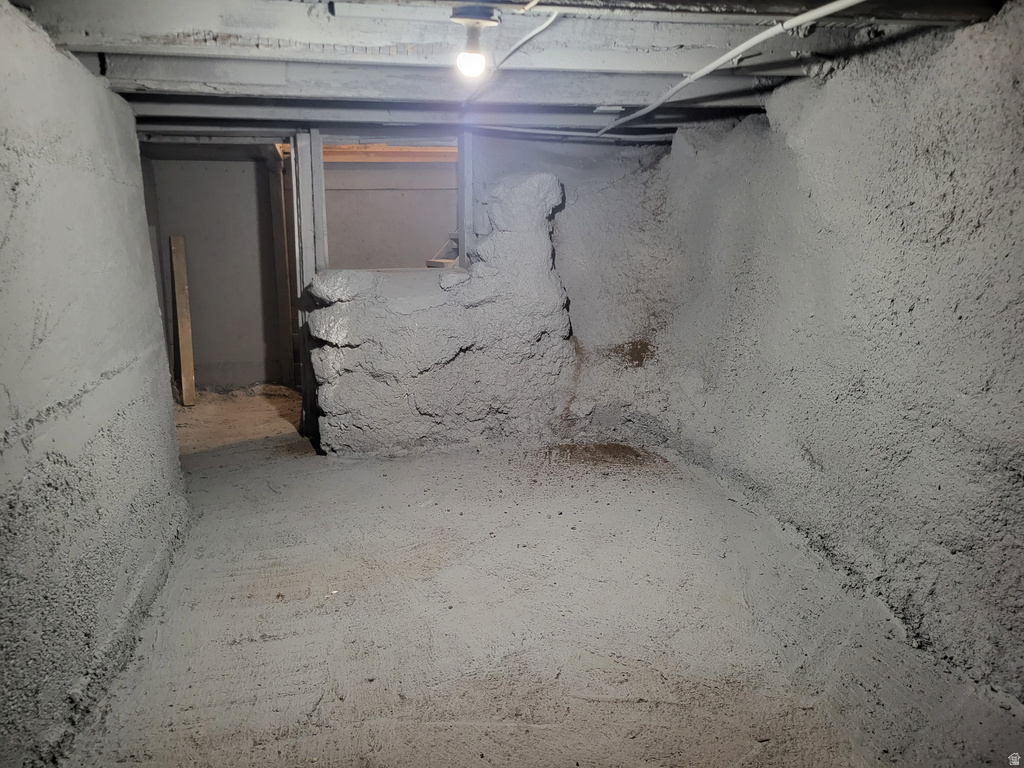 11 W MAIN ST Eureka, UT 84628