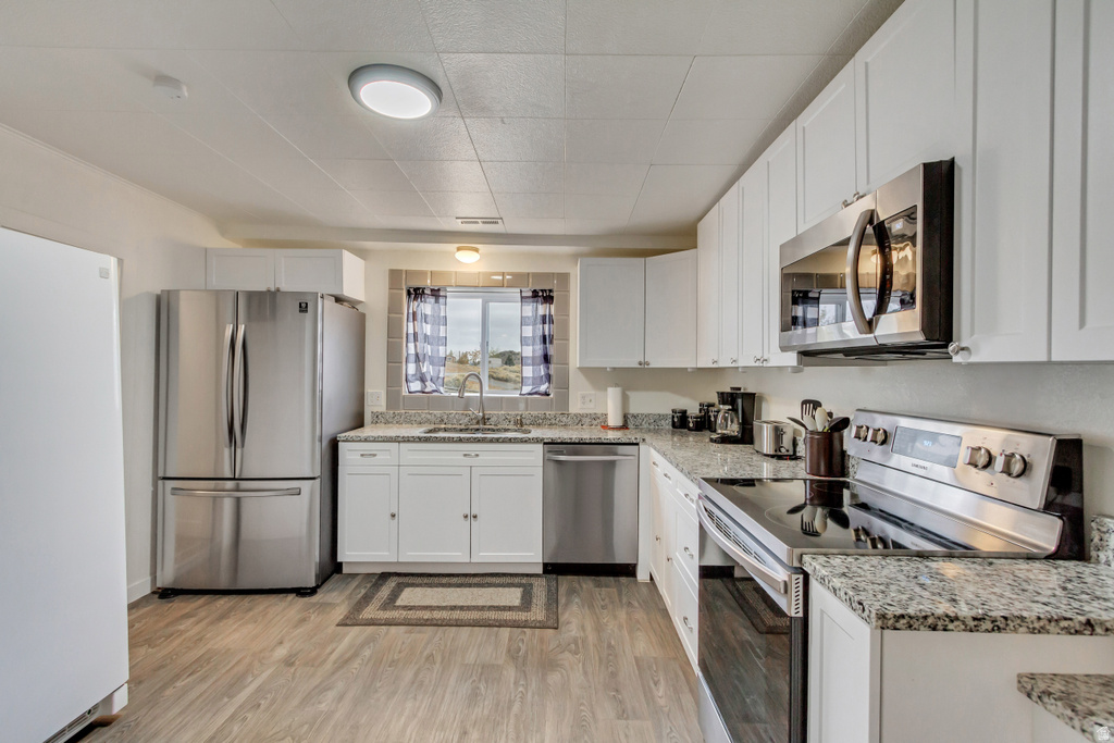 11 W MAIN ST Eureka, UT 84628