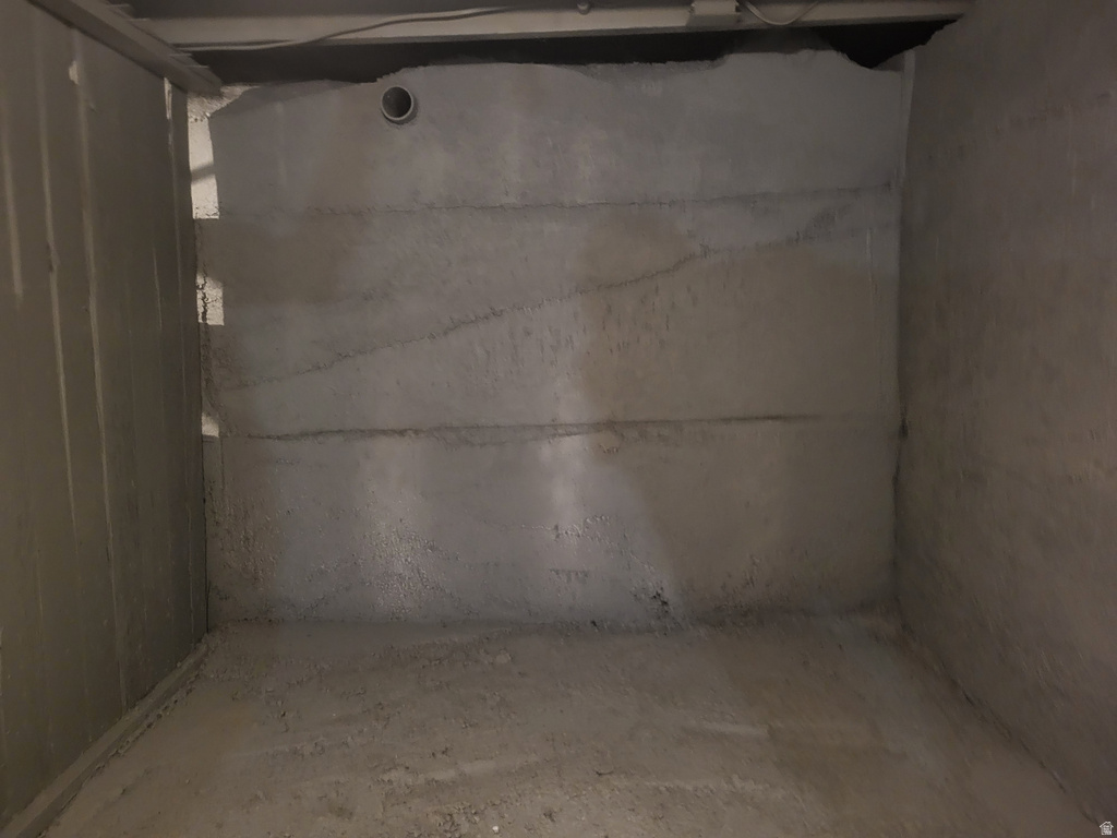 11 W MAIN ST Eureka, UT 84628