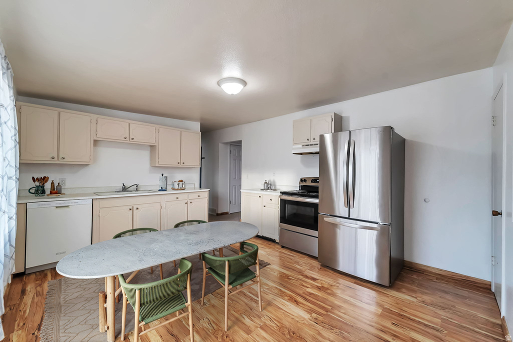 3282 S 7780 W Magna, UT 84044