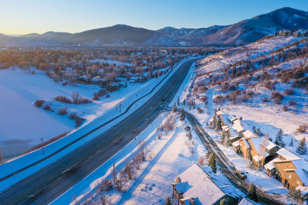 5100 COVE CANYON DR #B Park City, UT 84098