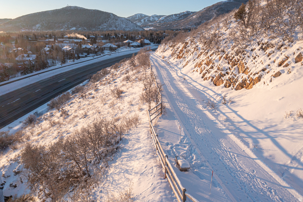 5100 COVE CANYON DR #B Park City, UT 84098