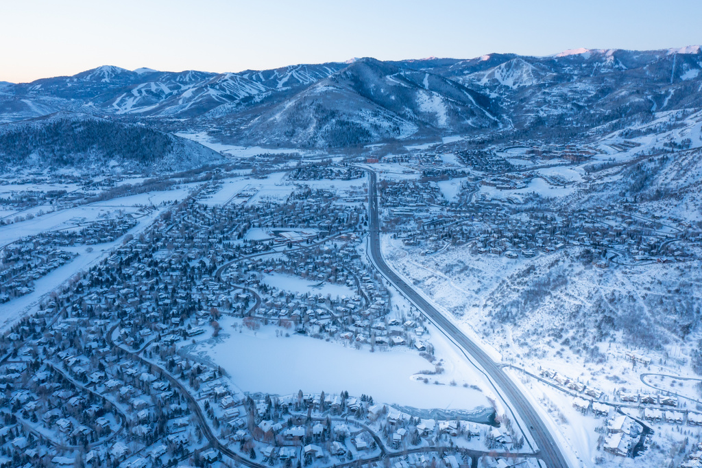 5100 COVE CANYON DR #B Park City, UT 84098